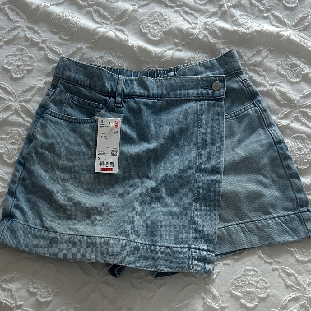 Uniqlo Light Blue Denim Skort